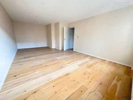 appartement 3 pièces 92 m²