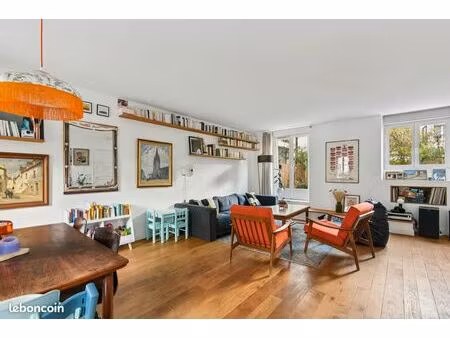 exclusivité / a vendre : appartement lumineux avec terrasse – esprit maison – village jour