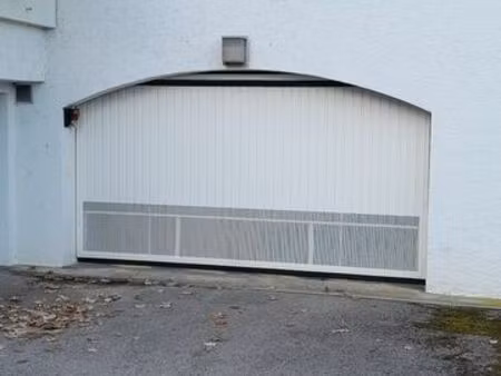 box fermé en sous sol