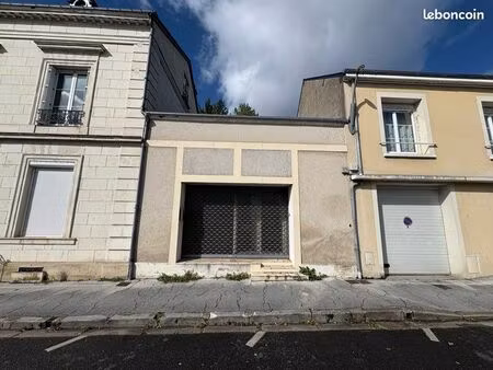 location local commercial sainte maure de touraine