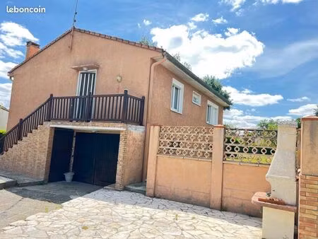 fronton  maison proche du college