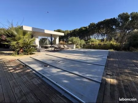maison familiale d’exception – 205 m² – terrain 1500m² – piscine – saint-cyr-sur-mer