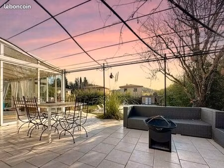 maison 4 chambres avec piscine