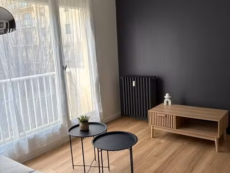 t1 bis meublé refait à neuf avec parking privé - caen