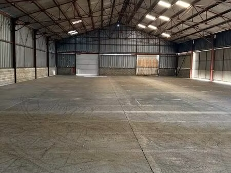 2 entrepôts à louer marmande