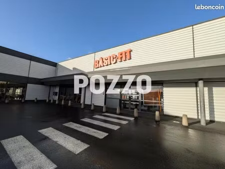local commercial 955 m²