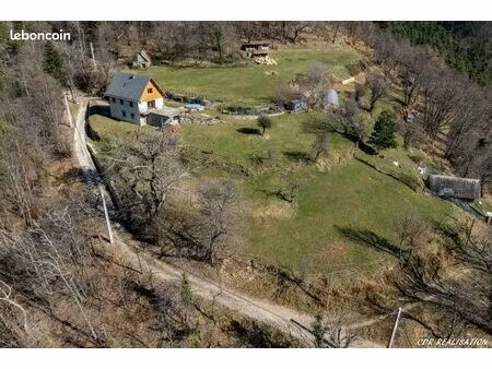 chalet 4 pièces 99 m²