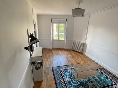 maison centre ville en location