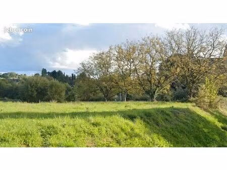 terrain 3 441 m² sadroc