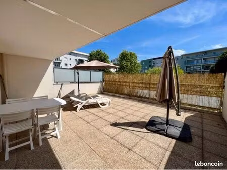 appartement t2 avec grande terrasse