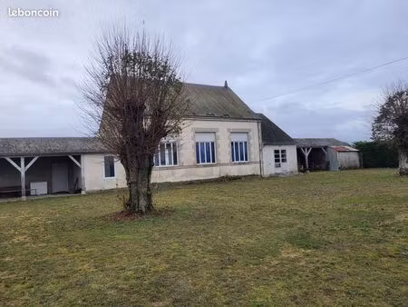 maison 2 pièces 136 m²