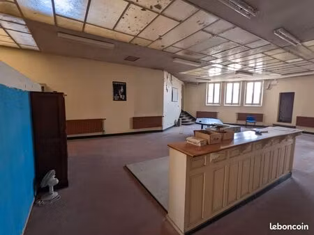 vente d'anciens bureaux à rénover en habitation ou autre activité