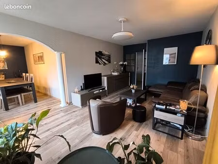 dijon auditorium – dernier étage avec balcon – appartement lumineux de 89 m² rénovés  faib