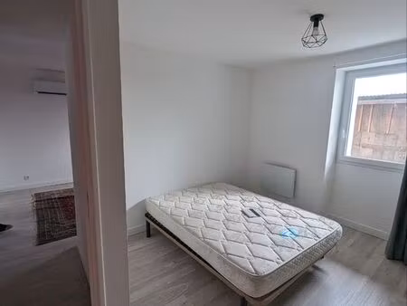 t2 proche frontière