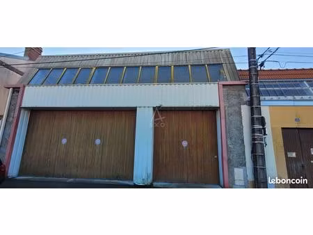 local 1135 m² cholet