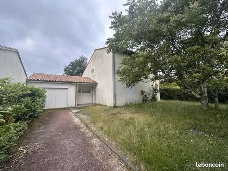 maison 7 pièces 140 m²