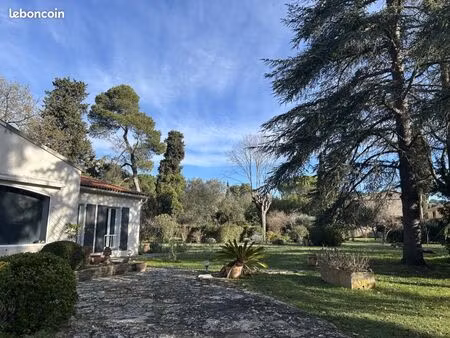 propriété 6 pièces 160 m²