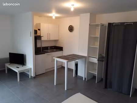 studio meublé 30m²  cholet centre (st pierre)