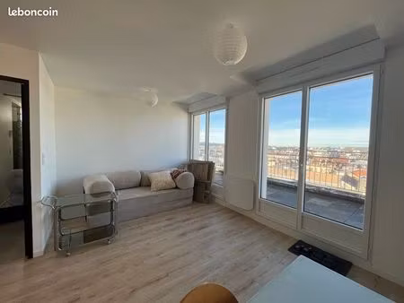 appartement meublé + terrasse / centre-ville