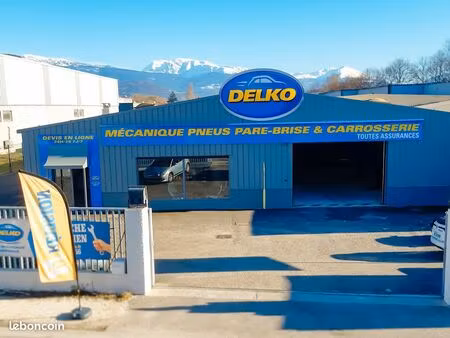 garage automobile  garage 370 m² beaufort en vallee