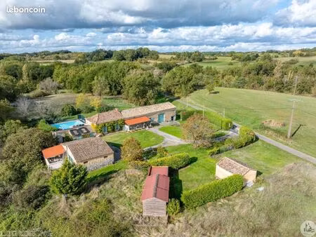 maison 5 pièces 167 m²