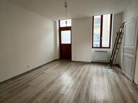 t1 proche facs dijon