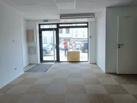 local commercial 88 m²