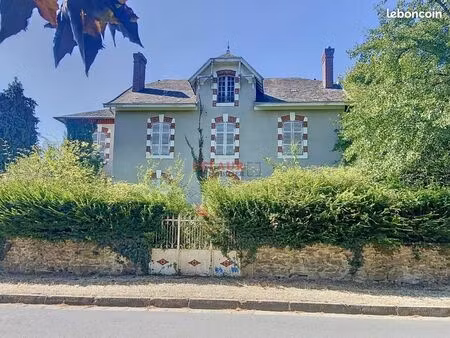 maison 7 pièces 180 m²