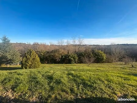 terrain 1684 m² mervilla