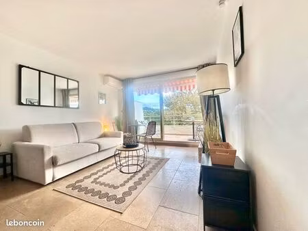 studio résidence parking-piscine