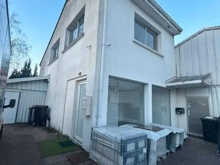 local ou bureau a louer