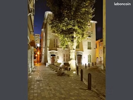 local pro entièrement refait à neuf libre courant janvier