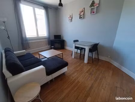 f2 44m2 hyper centre