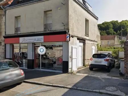 immeuble locatif 100 % loué + commerce + terrain constructible a 100 % sur 2 niveaux centr