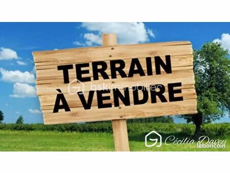 terrain 1 665 m² sens