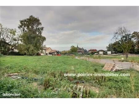 terrain 928 m² nernier