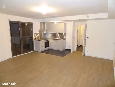 rare à la vente – idéal investisseur - t2 lumineux et spacieux – 6e étage avec vue panoram