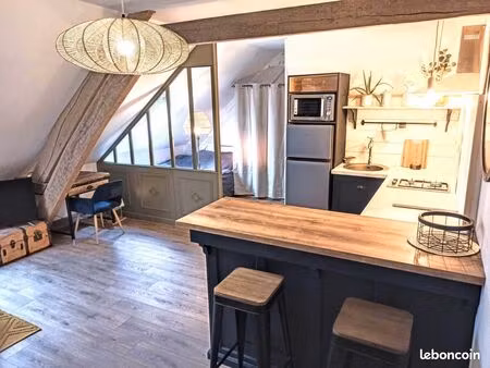 a louer  appartement entièrement rénové  meublé et équipé