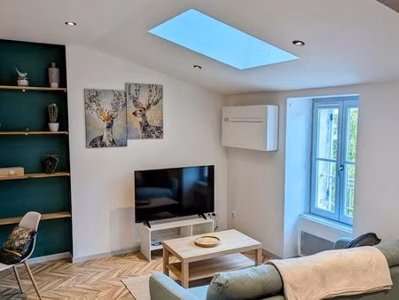 t1 meublé neuf floral-chic – haut de gamme