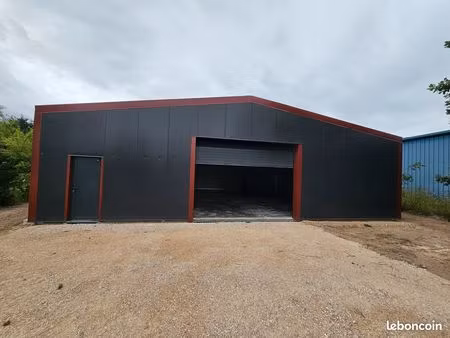 local de stockage et bureaux