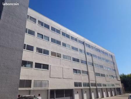 canet plage centre garage individuel 13 m2