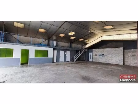 local d'activité 320 m²