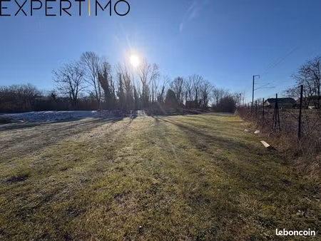 terrain 2416 m² gevingey