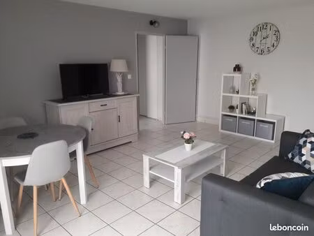 loue joli t2 de 48m² meublé