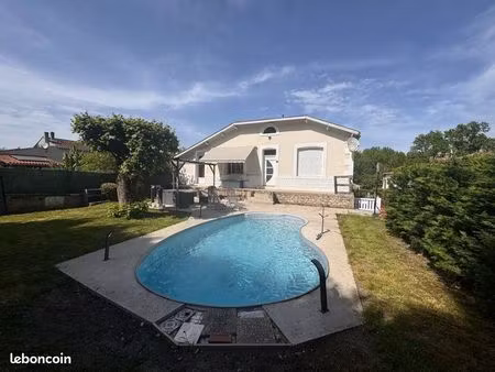 maison 100m2 avec piscine