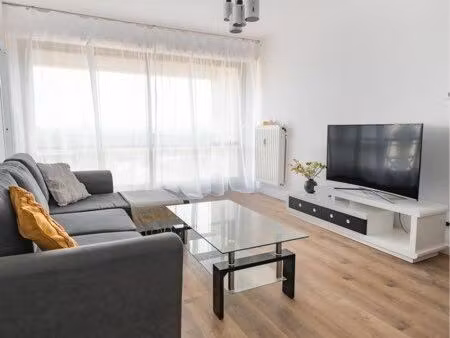 je loue un appartement à fréjus