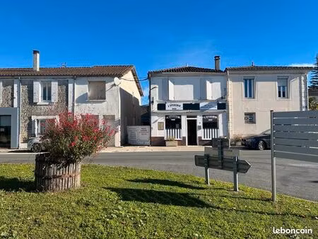 immeuble 194 m² tonnay charente