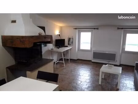 loue grand t2 paziols/ corbières