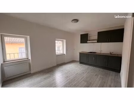 appartement t3 a louer au centre quillan