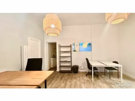 beau bureau indépendant meublé batignolles 6/8 personnes 1300 tout compris